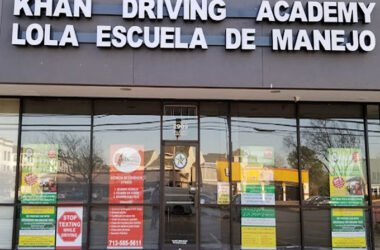 LOLA Escuela de Manejo Driving school in Houston